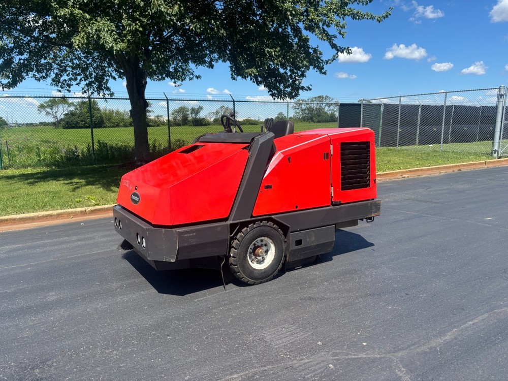 2019 Powerboss ATLAS PB620LP Sweeper – Excellent Condition – Delivery Included!