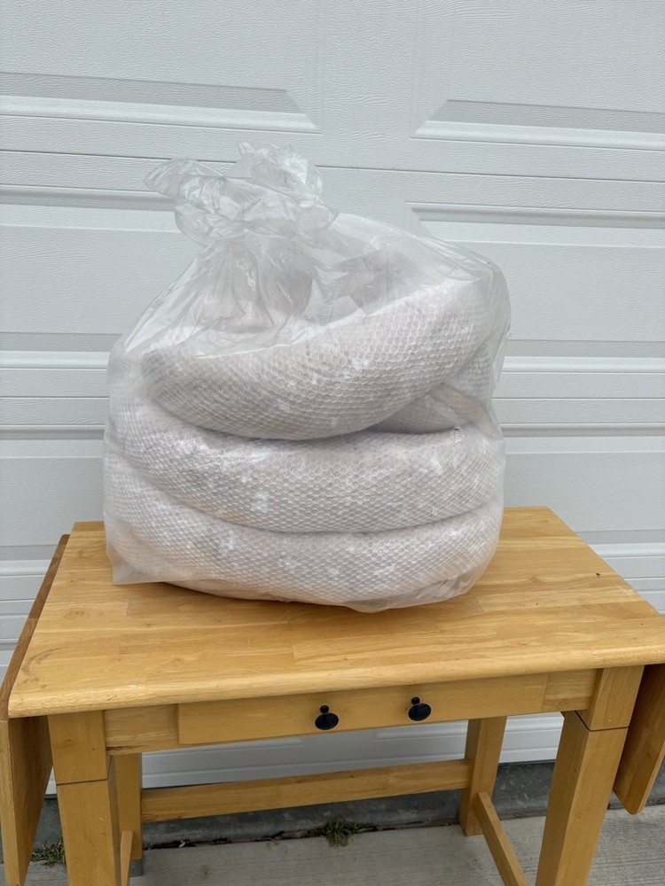 PIG® Oil-Only Absorbent Booms 8” X 10’ – Four Booms