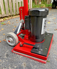 EBG-20 Square Scrub