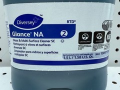Diversey Glance NA Glass & Multi-Surface Cleaner 1.58 Qt 100975198 w/ Sprayer