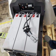 AMANO PIONEER ECLIPSE Traction Floor Burnisher 27-28″ 300BU TPPL Batteries