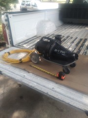 NSS, M-1, “PIG” Commercial Vacuum. Very Good Cond. Vacuum Unit only. Works fine.