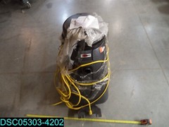 DAMAGED W/ MISSING PIECES Viper SN18WD Shovelnose 18 gal Wet/Dry Vacuum 24″