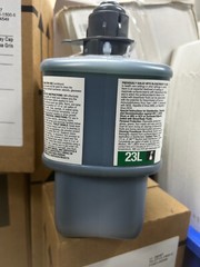 3M 23L Neutral Quat Cleaner Concentrate 2 liters Twist & Fill packaged 4/2020