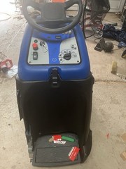 Windsor Chariot iVac 24 ATV Walk-Behind Extractor Floor Cleaning Machine
