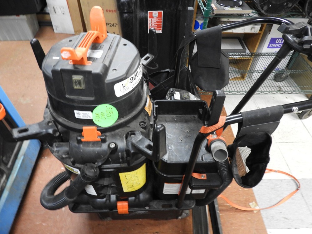 OmniFlex™ AutoVac™ Floor Cleaning Vacuum Machine Model OBATT
