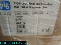 Qty=200 Pig MAT188 Absorbent Mat Pad, Absorbs 26.2 Gal. Universal,Black/Gray