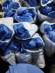 1 pillow Absorbent Oil fuel Spill absorbant boat 12″ x 14″white Out Blue Inside