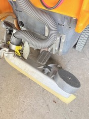 Taski Swingo Single Disc Drive scrubber 855B 855 B 40L Tank