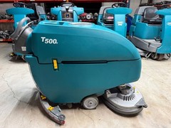 Tennant T500e 32″ Dual Disk Walk-Behind Floor Scrubber Cleaner | 1,069 Hrs