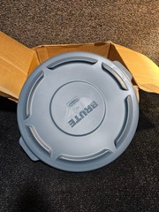 (QTY 3) Rubbermaid Brute 1893163 Gray 32 Gal Trash Container Lids Commercial