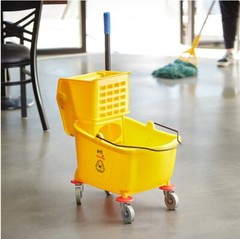 26 QT Yellow Space Saving Combo Mop Bucket and Side Press Wringer Lavex