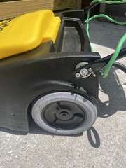Tornado Wide Area Warehouse Commercial Vacuum Floor Cleaner/Scrubber