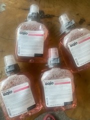 GOJO 526102 Luxury Foam Hand Wash Refill For Fmx-20 Dispenser-Cranberry New