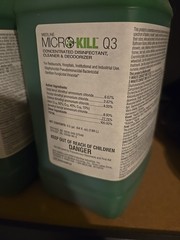 Medline Micro-Kill Q3 Concentrated Disenfectant, Cleaner & Deodorizer 64 Fl Oz