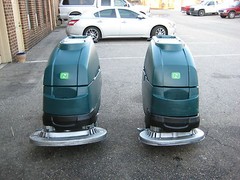 NOBLES SEED SCRUB SS5 FLOOR SCRUBBER 32″ under 800 hours, 60 day parts WARRANTY