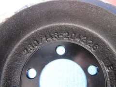 Nilfisk Advance 6509157 Drive Wheel 250/146-204326 310×140-5 Lug CS7000 CS7010