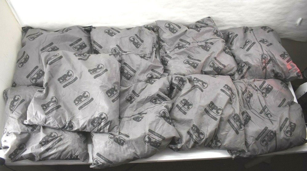 Lot Of 9 Brady SPC ALLWIK Universal Tight Space Absorbent Pillow 18″ x 18″