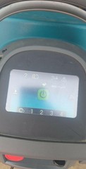 TENNANT T500 FLOOR SCRUBBER 24V – ONLY 67 HRS !!!! READ DESCRIPTION !!!!