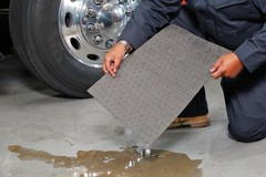 New Pig 25300 20″ x 15″ Gray Medium-Weight Absorbent Mat Pads 100 Pieces