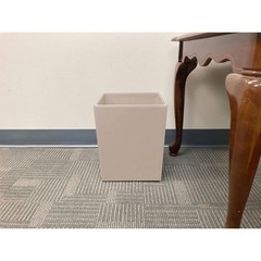 Dacasso Bonded Leather Waste Basket – Luxury Waste Basket (White Latte, 14 QT)