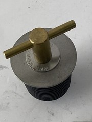 Tennant 398850 – Plug, Expandable, Rnd 1.500H 1.8L