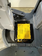 2021 NILFISK ADVANCE ES4000 CARPET EXTRACTOR ONLY 3 HOURS