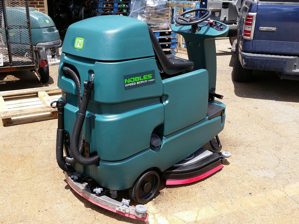 Nobles Speed Scrub Rider (Tennant T7) 32″ Floor Scrubber. 60 day parts WARRANTY