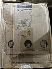 Rubbermaid FG758888RED 35 qt Red Wave Brake® Mop Bucket and Wringer NIB