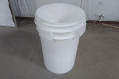 M&M Industries 14715 34 Pk 10.7 Gal White Bucket