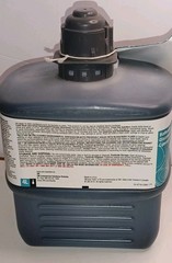 3M™ Bathroom Disinfectant Cleaner Concentrate 4L Gray Cap 2 Liter
