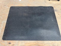 Grounded Anti-Static/Anti-Fatigue Matting 3X4 Used Good Condition