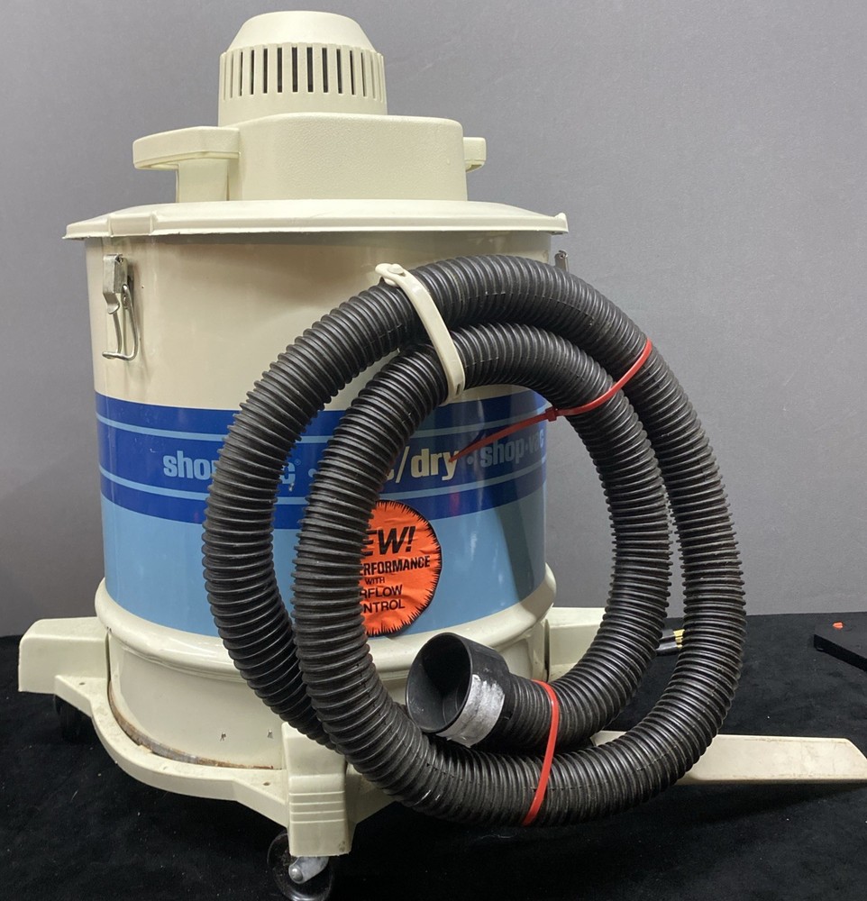 Shop-Vac Wet-Dry Vacuum Model 600A Made in U.S.A Blue White W Hoses& Attachment