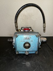 CAT Pump 2200 PSI 5 Frame Triplex Plunger Pump Belt Driven 1″ Shaft *UNTESTED*