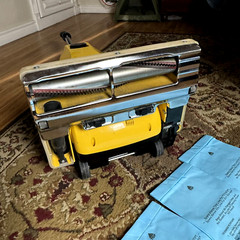 CARPET PRO COMMERCIAL UPRIGHT VACUUM MODEL CPU4T