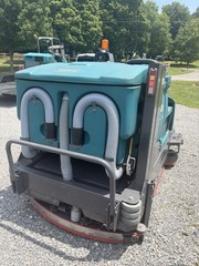 Tennant M20 Lp Scrubber Sweeper Totally Serviced Only 765 Hrs.