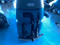 Tennant T7 32″ Ride-On Disk Floor Scrubber 675 hrs.