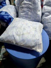 1 pillow for oil fuel Spill Sorbent absorbant boat tools absorbent 12″ x 14″