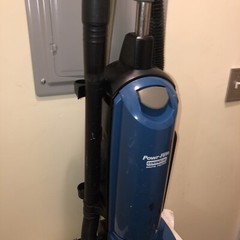 Powr-Flite Wide Track Bagless Upright HEPA Vacuum – 1-Gallon, Model# PF82HF