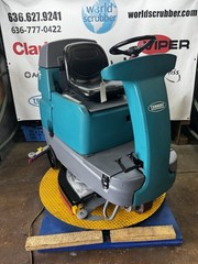 Tennant T7 RideOn Floor Scrubber 32” 09/17 Low Hours 513 Stock#1250