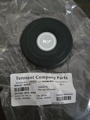 TENNANT COMPANY PARTS 1024478 Button Control Horn-NEW