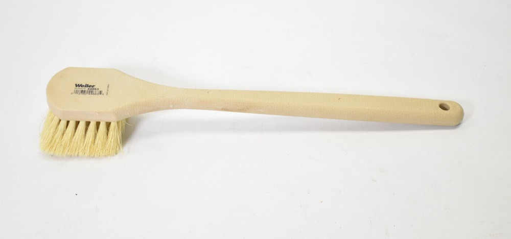 Weiler 20″ Utility Scrub Brush White Tampico Fill Long Handle Foam Block