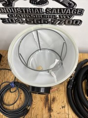 Dayton 4Z663E Wet/Dry Vacuum 120V 6 Gallon NIB