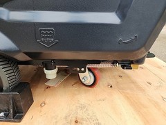 DAYTON 56NU88 Floor Scrubber, Walk-Behind, Disc Deck, 26 Inch Cleaning Path