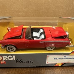 Corgi Classics 1957 Convertible Ford Thunderbird 810 New in Box A119
