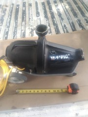 NSS, M-1, “PIG” Commercial Vacuum. Very Good Cond. Vacuum Unit only. Works fine.