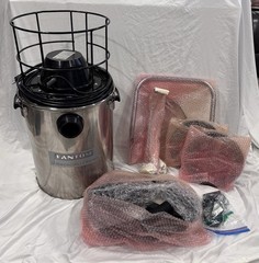 Rare vintage FANTOM Wet / Dry Stainless Steel Commercial Vacuum new open box.