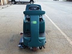Nobles Speed Scrub Rider 32″ Floor Scrubber under 700Hours 60 day parts WARRANTY