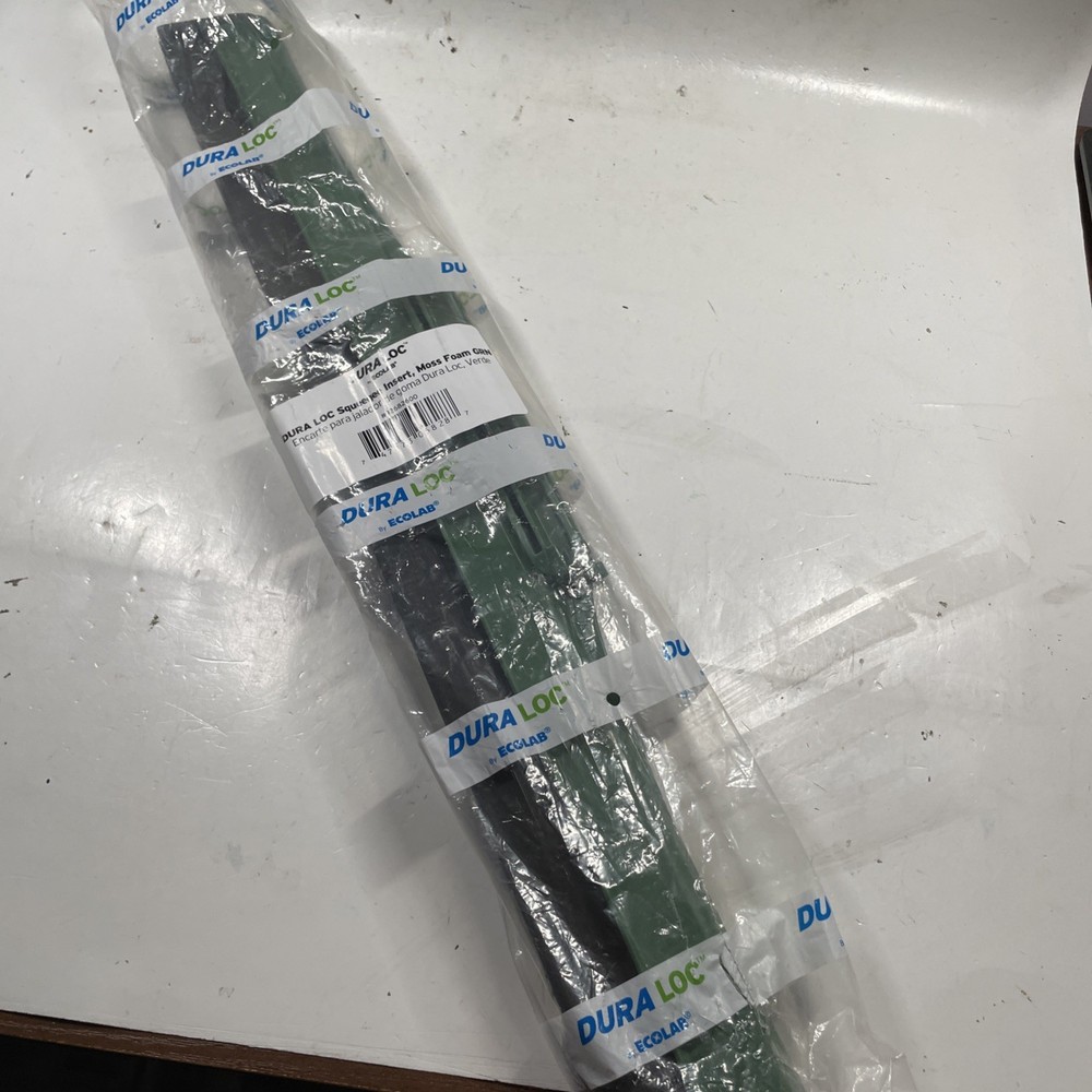 DuraLoc by EcoLab 92682600 22″ Black Rubber Green Squeegee Insert NEW SEALED