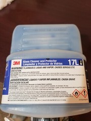 3M Glass Cleaner & Protector Concentrate 17L, 2L, Twist ‘n Fill Dispenser